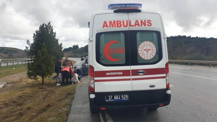 UMKE ekibimizden kazazedelere yardım