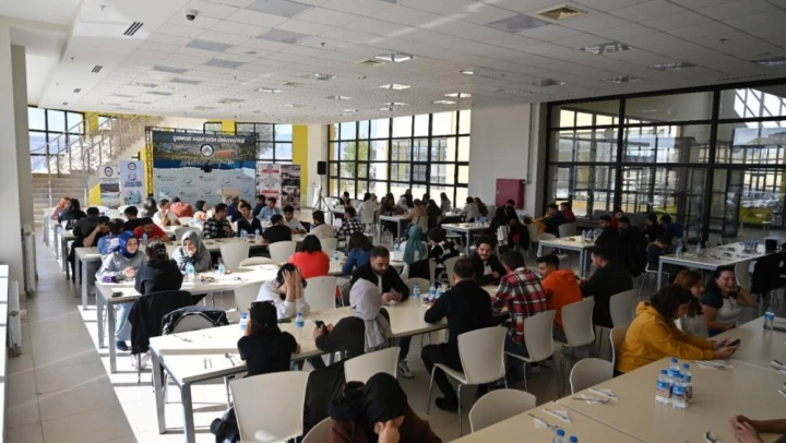 Üniversite mezunları ÇAKÜ'de buluştu