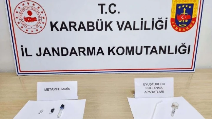 Uyuşturucu ile Yakalanan Şüpheliler Adliyede