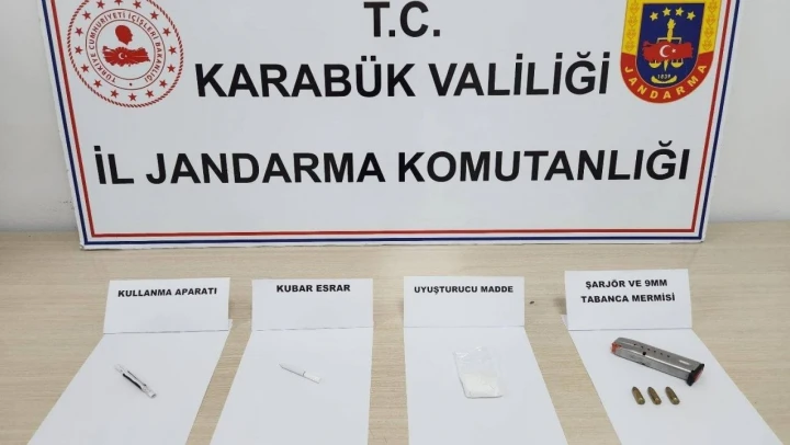 Uyuşturucu Operasyonunda 2 Gözaltı