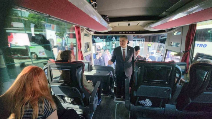 Vali Yavuz Tatilcileri Terminalden Uğurladı