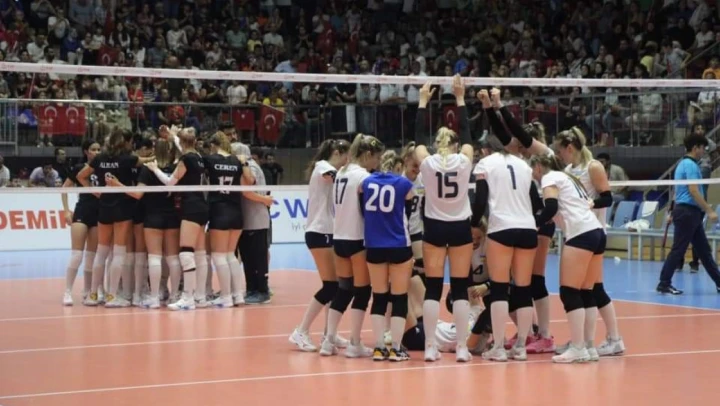 Voleybol Kadın Milli Takımı Avrupa 2'ncisi