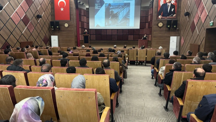 Yaşama Katılmanın Ön Şartı Olarak Dikkat Çekiyor