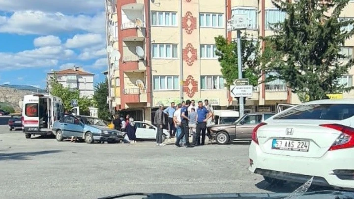 Zincirleme kaza: 1 yaralı
