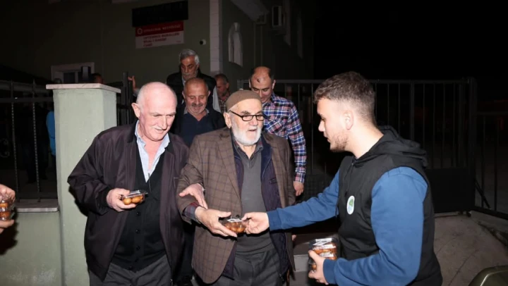 Zonguldak'ta Lokma Dağıtıldı