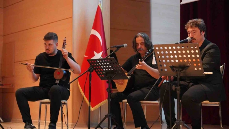 'Biz Susalım Türküler Konuşsun' Projesi Kültürel Değerleri Gençlerle Buluşturuyor