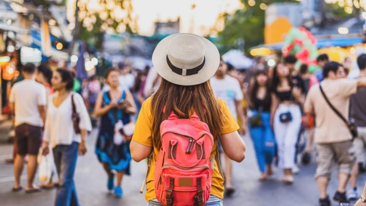 19 milyon 156 bin kişi seyahate çıktı