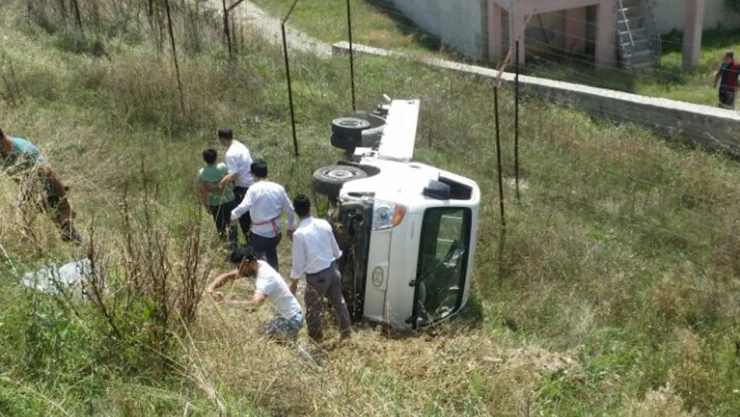 90 yaşındaki adama araba çarptı