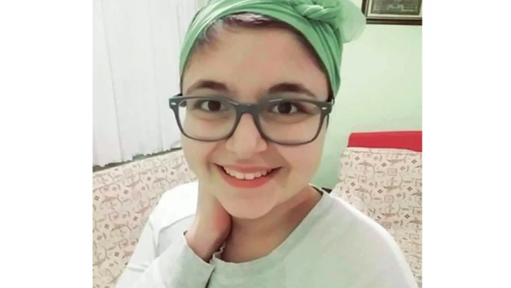 14 yaşındaki Münevver kansere yenik düştü