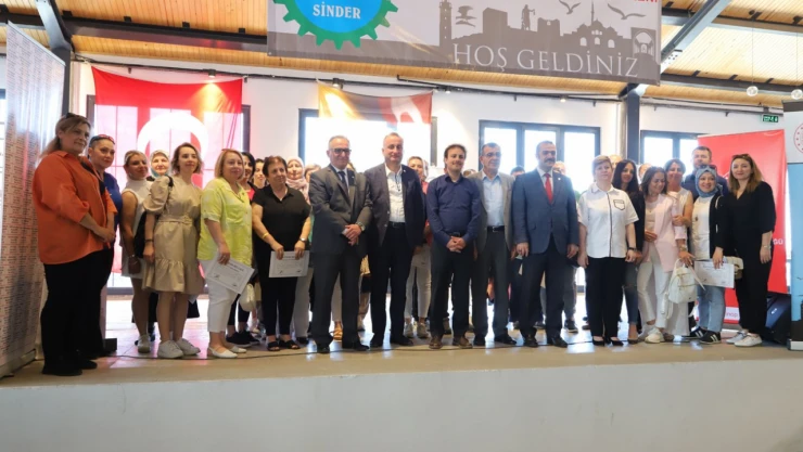 140 kursiyer düzenlenen törenle belgelerini aldı