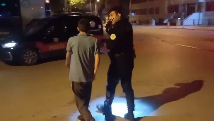 Çocuktan Silah Ele Geçirildi