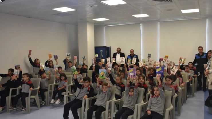 328 Öğrenci Bilgilendirildi