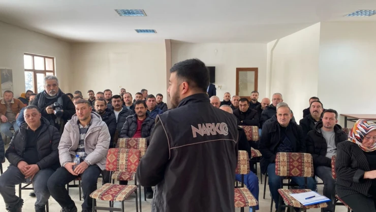 350 Kişiye Narkorehber Eğitimi Verildi