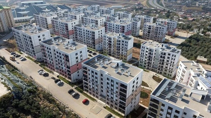 5 Bin 899 Konut Hak Sahiplerine Teslim Edildi