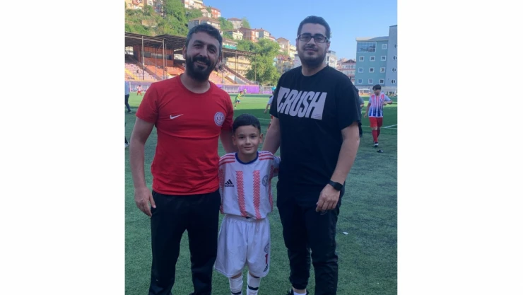 9 Yaşındaki Yiğit Ali Koç, Fenerbahçe Altyapısına Davet Edildi