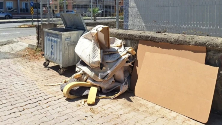 Abana Belediyesi'nden Moloz Uyarısı