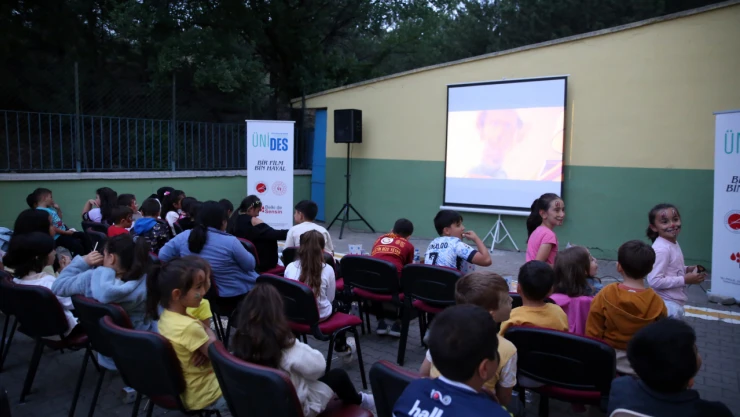 Açık Hava Sineması Gerçekleştirdiler