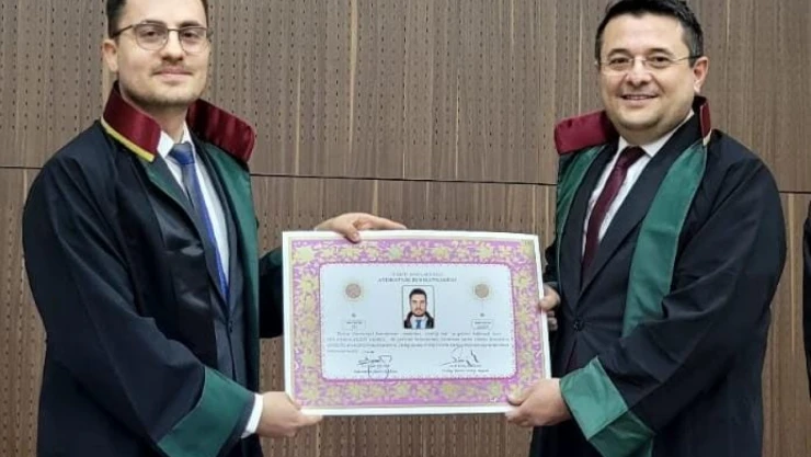 Adli Tıp Uzmanı Doktor, Avukat Oldu