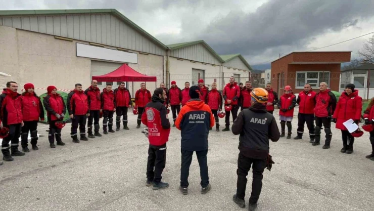 AFAD Eğitimlerini Tamamlayanlar Afetlerde Müdahale Edebilecek