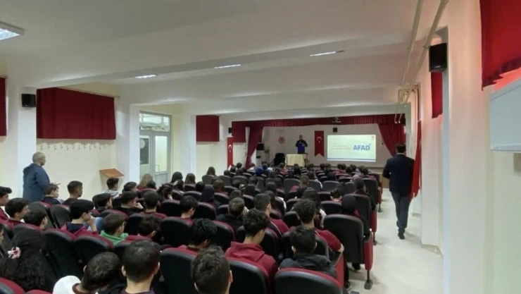 AFAD'tan Öğrencilere Afet Farkındalık Eğitimi