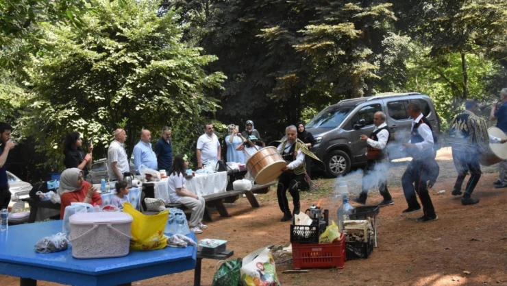 Ağlı Derneği'nden festivalleri kıskandıran piknik