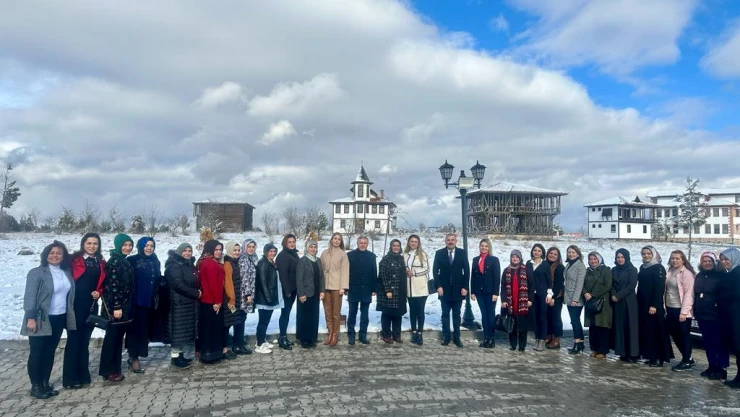 AK Kadınlar, çalışma planlarını gözden geçirdi