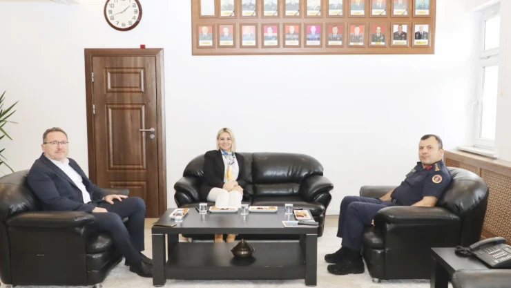 AK Parti'den İl Jandarma Komutanlığına 'Hayırlı Olsun' Ziyareti