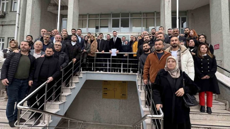 AK Parti İl Başkanı Mustafa Çağlayan Mazbatasını Aldı