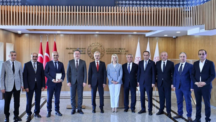 AK Parti Kastamonu Heyetinden Bakan Uraloğlu'na Ziyaret