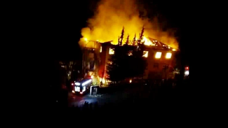 Aladağ'da yangın faciası: 12 ölü, 22 yaralı