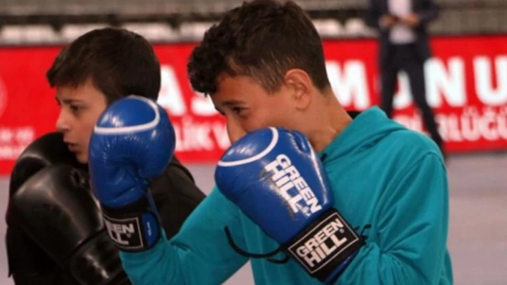 Ali Yağız Kahyaroğlu, Kars'ta Kastamonu'yu temsil edecek