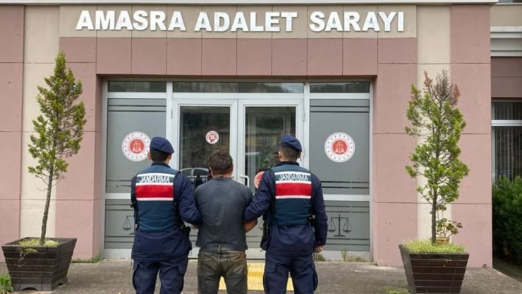 Alkollüydü, evleri yaktı, tutuklandı