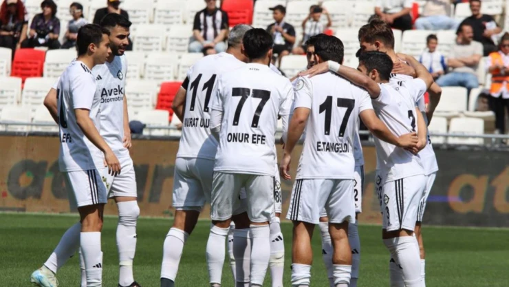 Altay, 3 Yıl İçinde Süper Lig'den 3. Lig'e Düştü