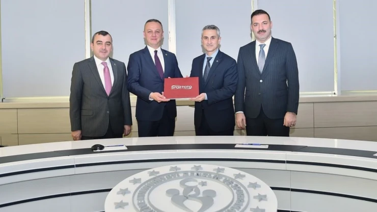 Amatör Spor Kulüplerine Soyunma Odaları Yapılıyor