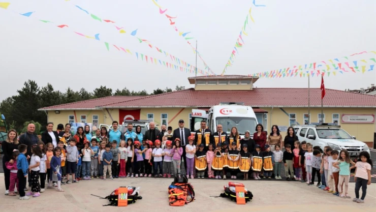 Ambulans ve UMKE Araçları Tanıtıldı