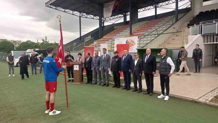 ANALİG Futbol Müsabakaları Çaycuma'da Başladı