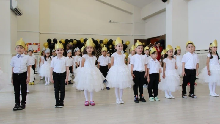 Anaokulu Öğrencileri  Kur'an-ı Kerim'e Geçti