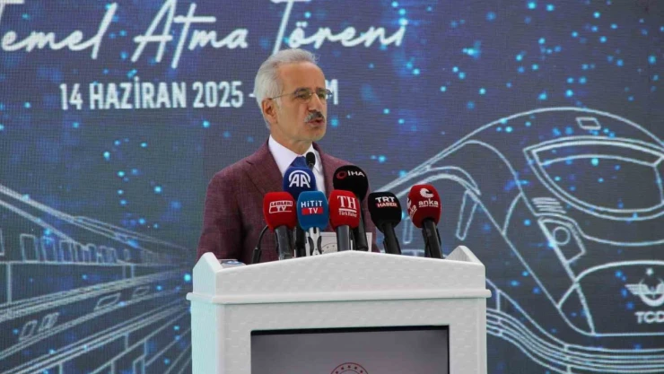 Bakan Uraloğlu: 'Ulaşım 1 Saat 15 Dakikaya İnmiş Olacak'