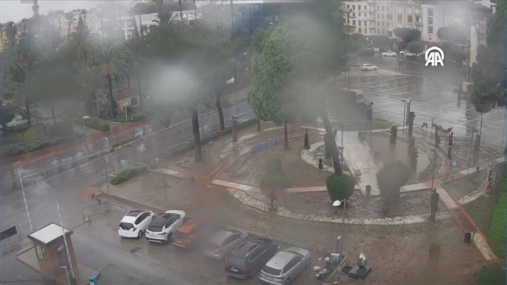 Antalya'da 4,9 Büyüklüğünde Deprem