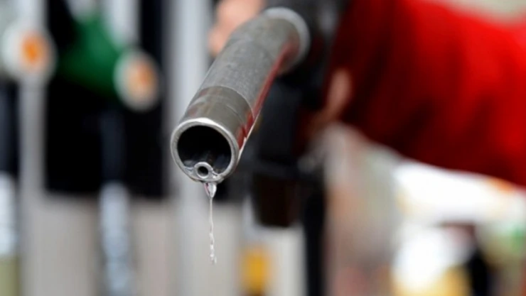 Araç Sahiplerini Üzecek Haber, Akaryakıta Bir Zam Daha Geliyor!