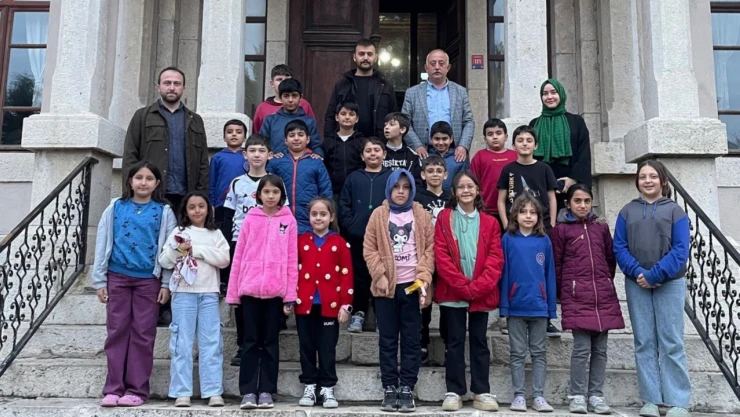 Araç'ta Kur'an Kursu Öğrencilerinden Belediye Ziyareti