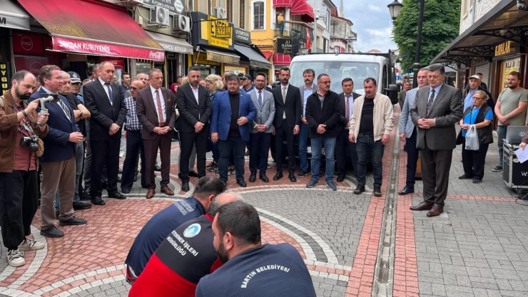 Araçlar İçin Tanıtım Töreni Gerçekleştirildi