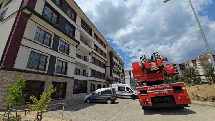Karabük'te İntihar Girişimi: İtfaiye Merdiveniyle Eve Girildi