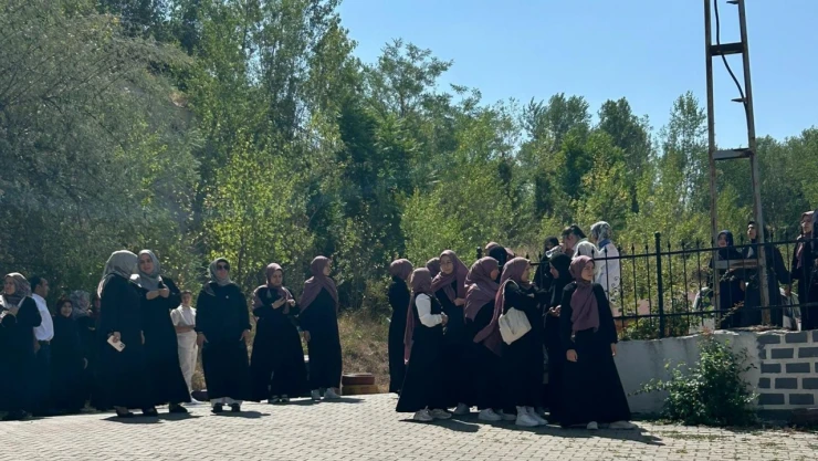 Asil Tur'dan Örnek Davranış