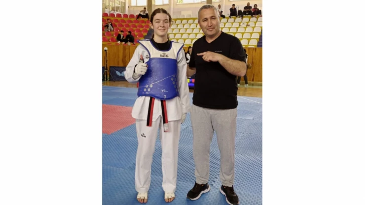 Ayşe Nur, başarıdan başarıya koşuyor