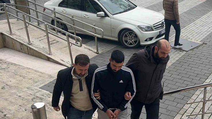 Baba Ve 6 Yaşındaki Kızına Çarpan Sürücü Tutuklandı