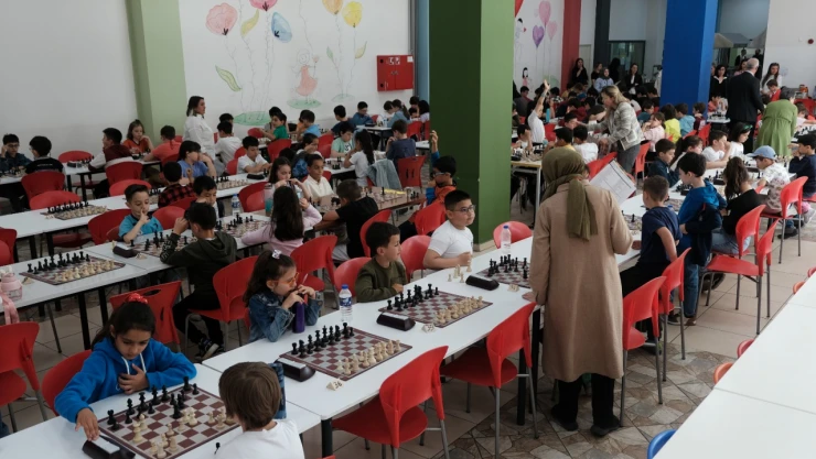 Bahçeşehir Koleji'nden Bayram Özel Satranç Turnuvası