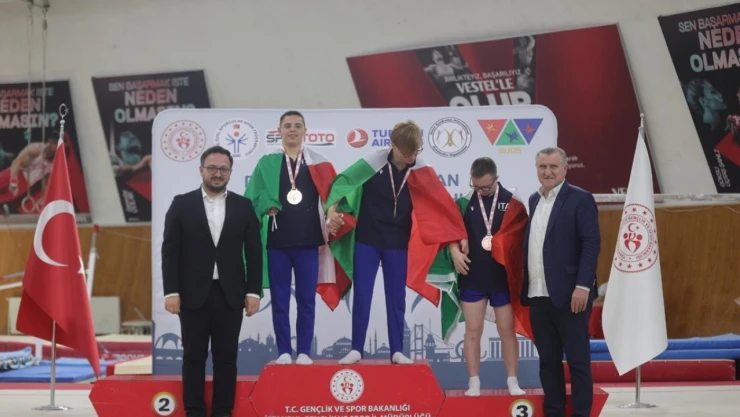 Bakan Bak: 'Down Sendromlu Sporcularımız Bizim İçin Kıymetliler'