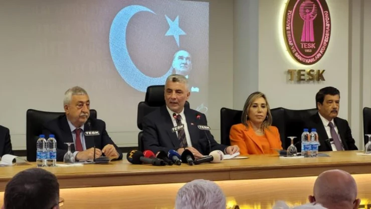 Bakan Bolat: 'Fahiş Fiyata Neden Olanlara ve Fırsatçılara Taviz Vermeyeceğiz'