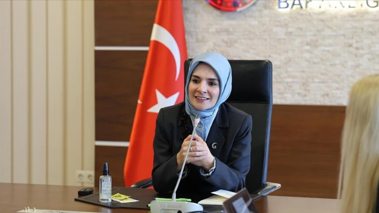 Bakan Göktaş'tan 'Koruyucu Aile' Projesine Destek